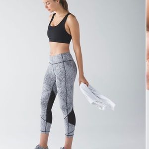 Lululemon Pace Rival Midrise Crop running leggings- size 6